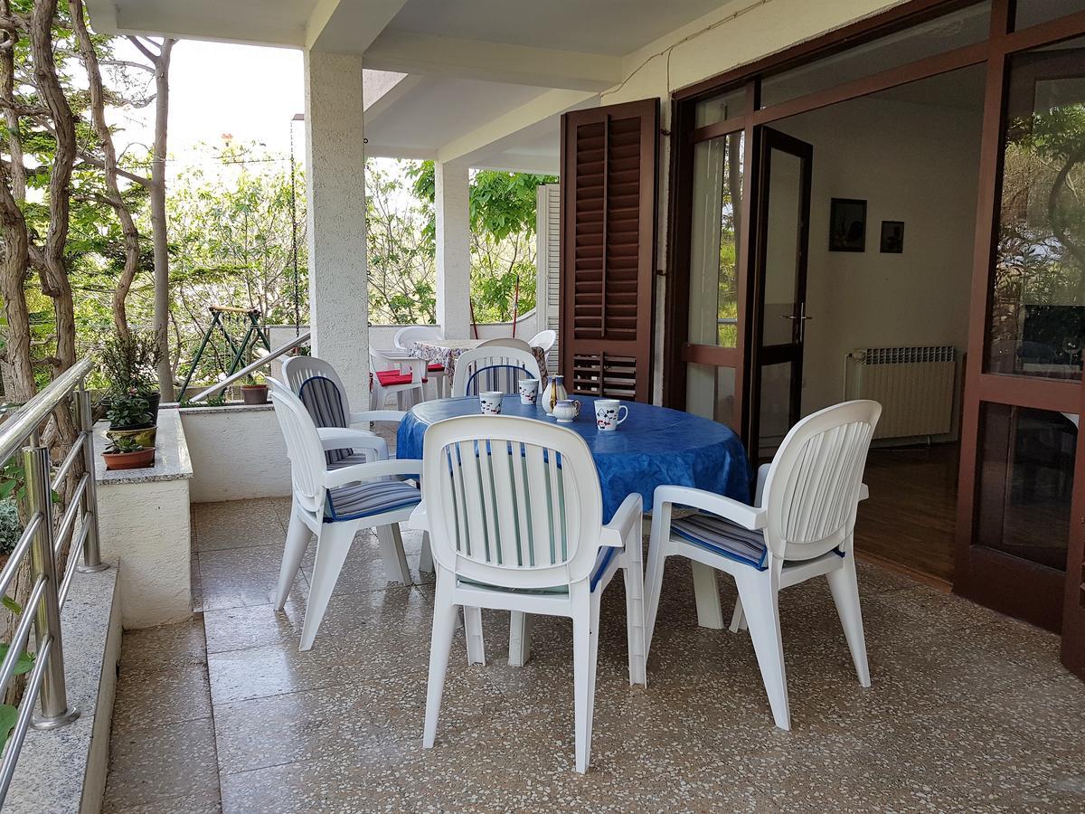 Apartments Monica Novalja Bagian luar foto